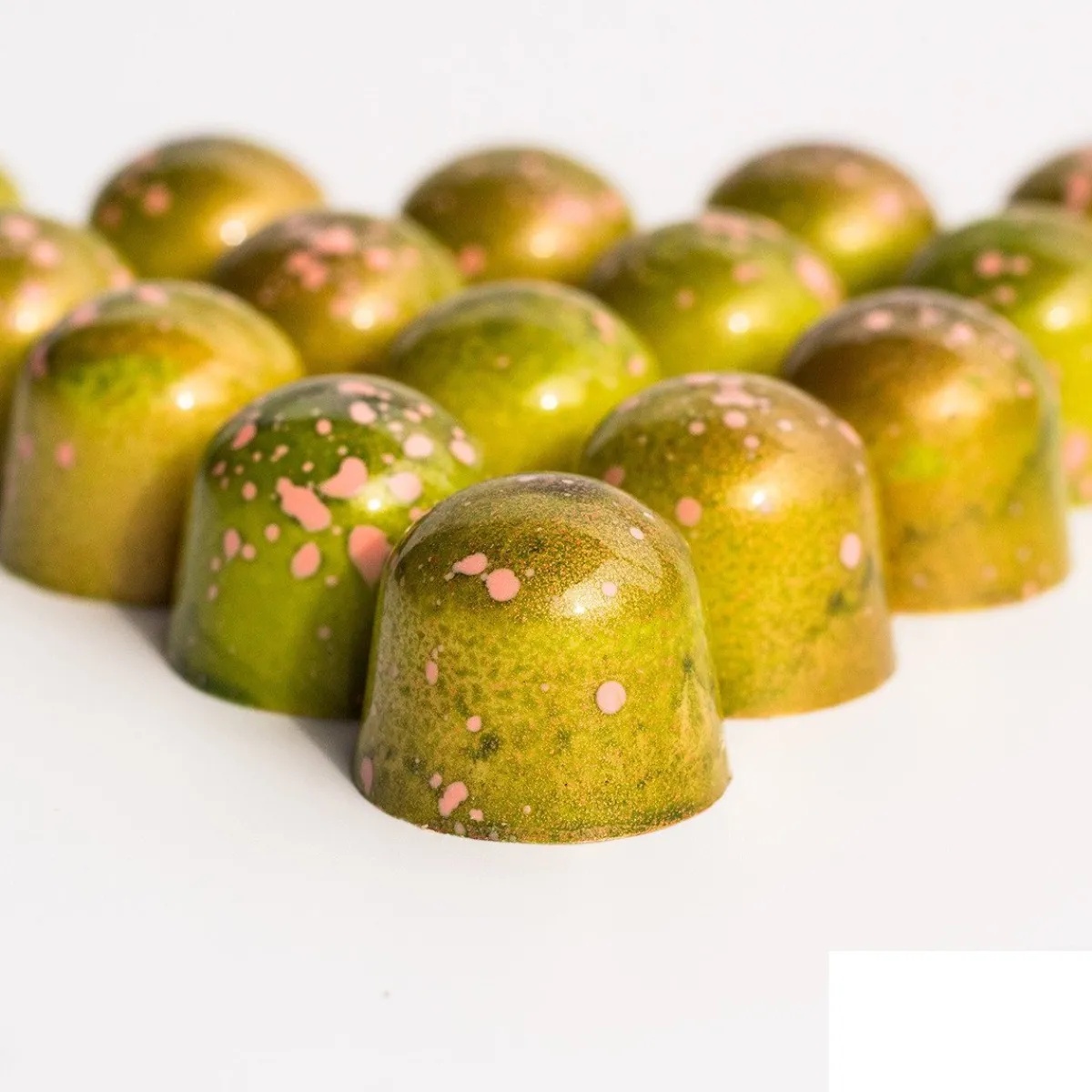 Hot Chocolate World Bonbonvorm Kegel (32x) 29x23mm