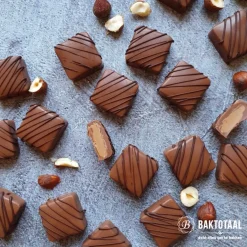 Sale BrandNewCake Hazelnoot Praliné Vulling 325 gr.