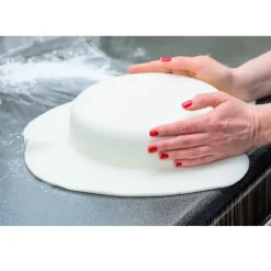 Clearance BrandNewCake Rolfondant Wit Vanille-/Roomsmaak 5 kg.