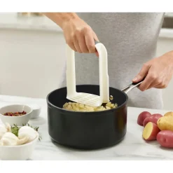 New Joseph Joseph Aardappelstamper**