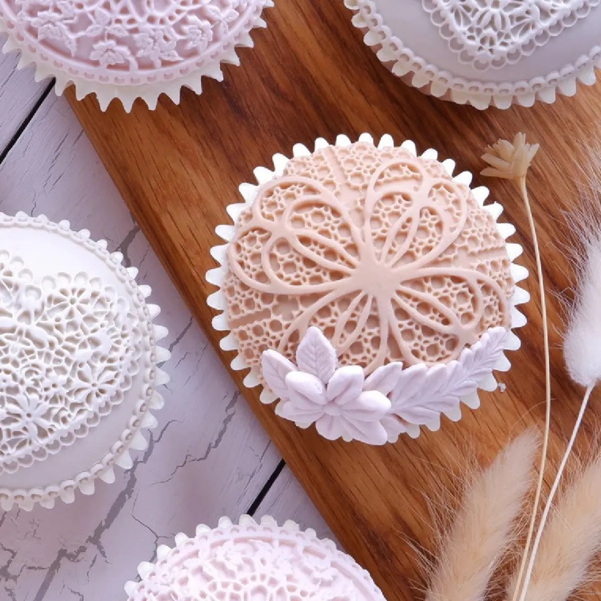 Discount Katy Sue Mold Anastasia Cupcake**