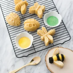 Sale Nordic Ware Backyard Bugs Bakvorm