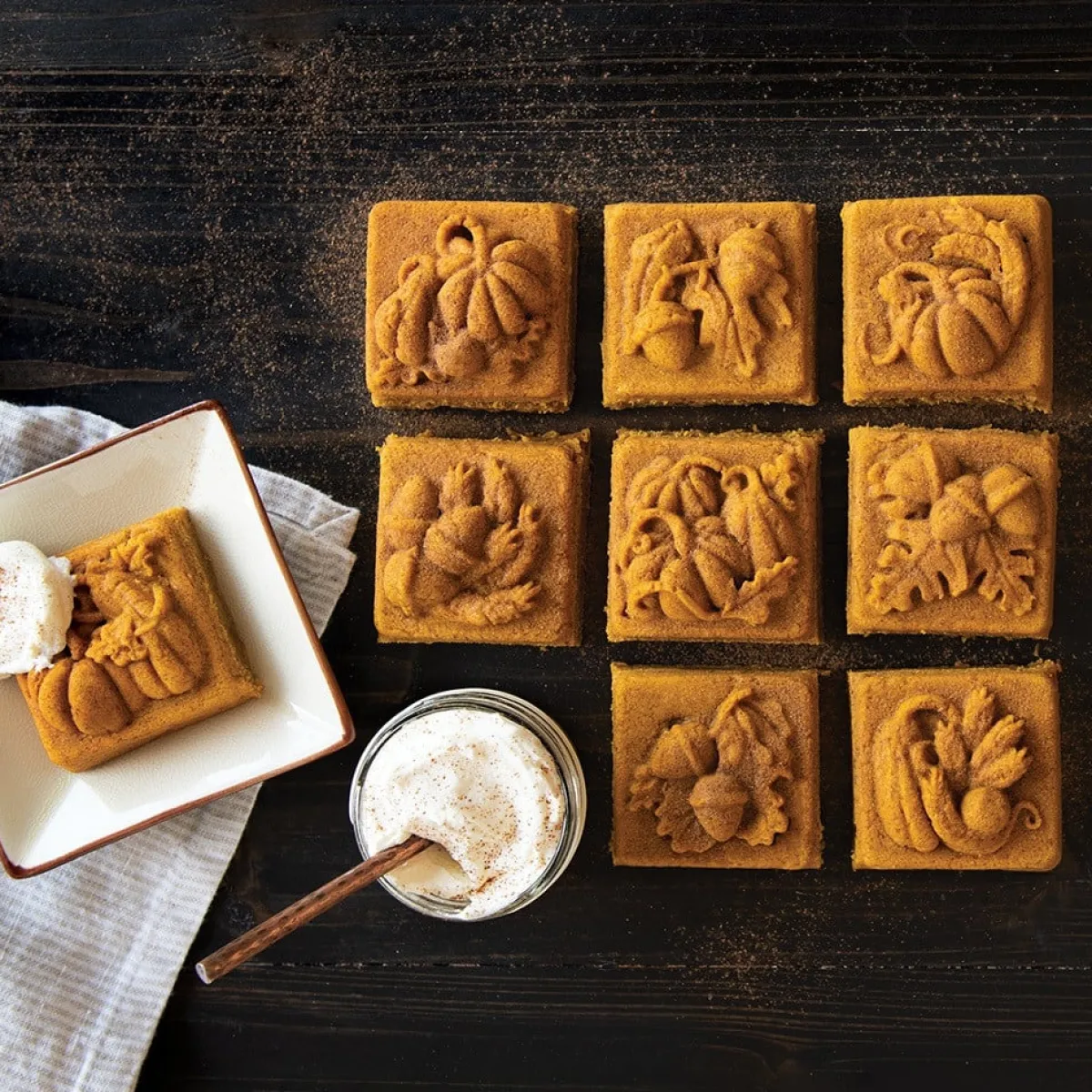 Best Nordic Ware Herfst Bakvorm Vierkant