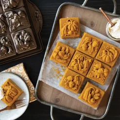 Best Nordic Ware Herfst Bakvorm Vierkant