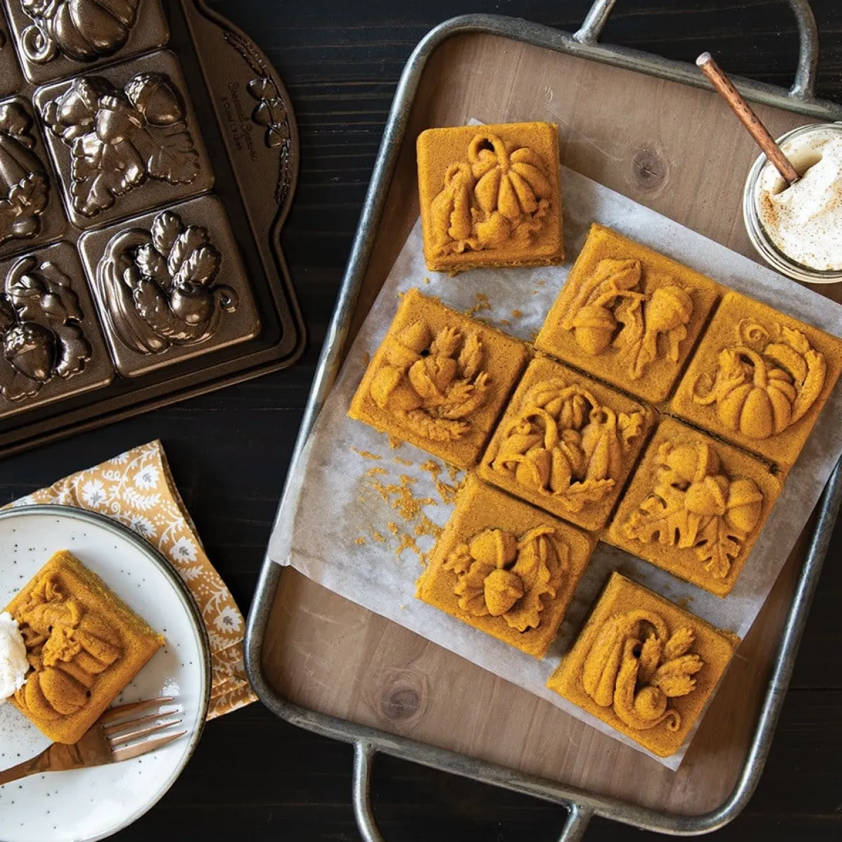 Best Nordic Ware Herfst Bakvorm Vierkant