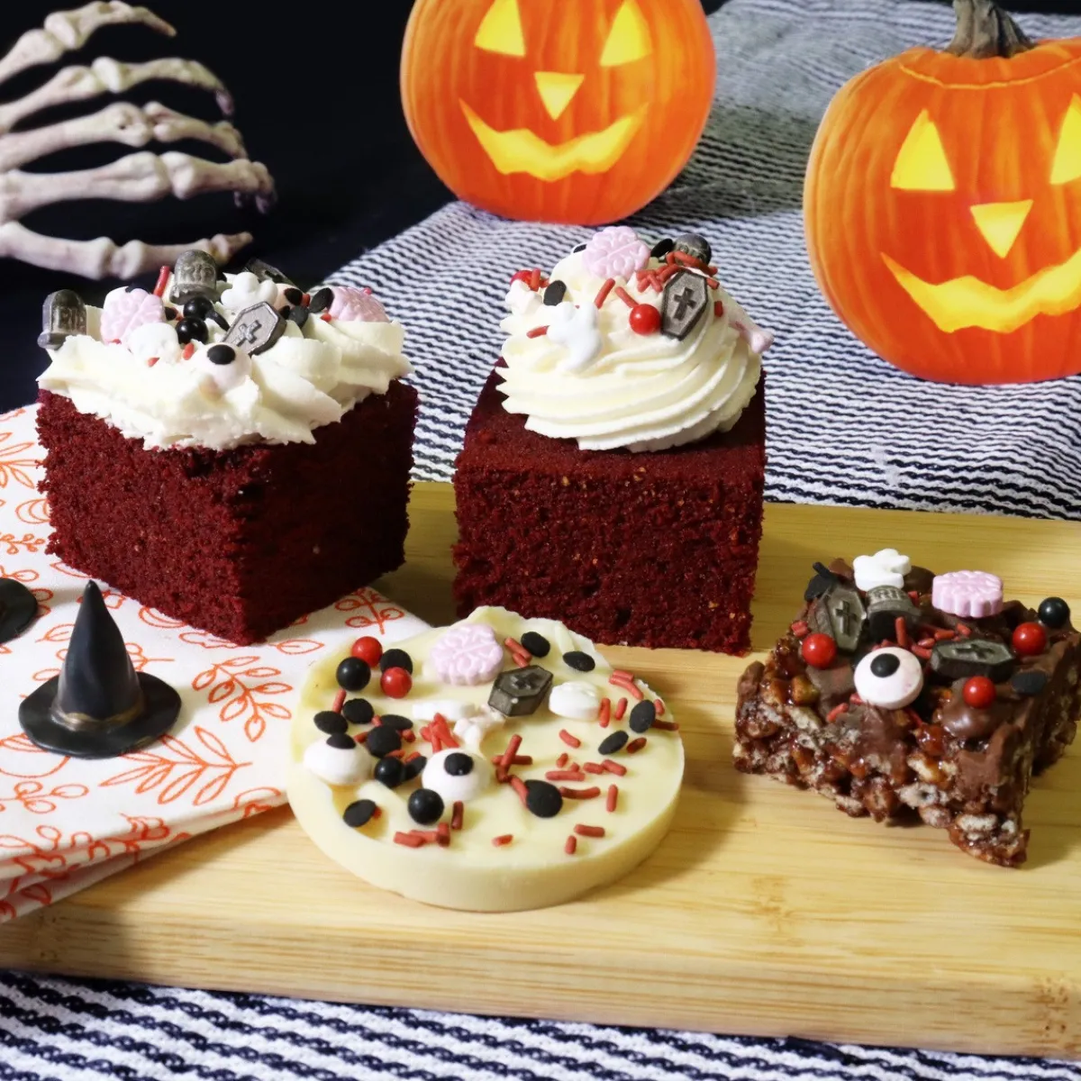 Online PME Halloween Graveyard Sprinkle Mix (Out of the Box) 60g