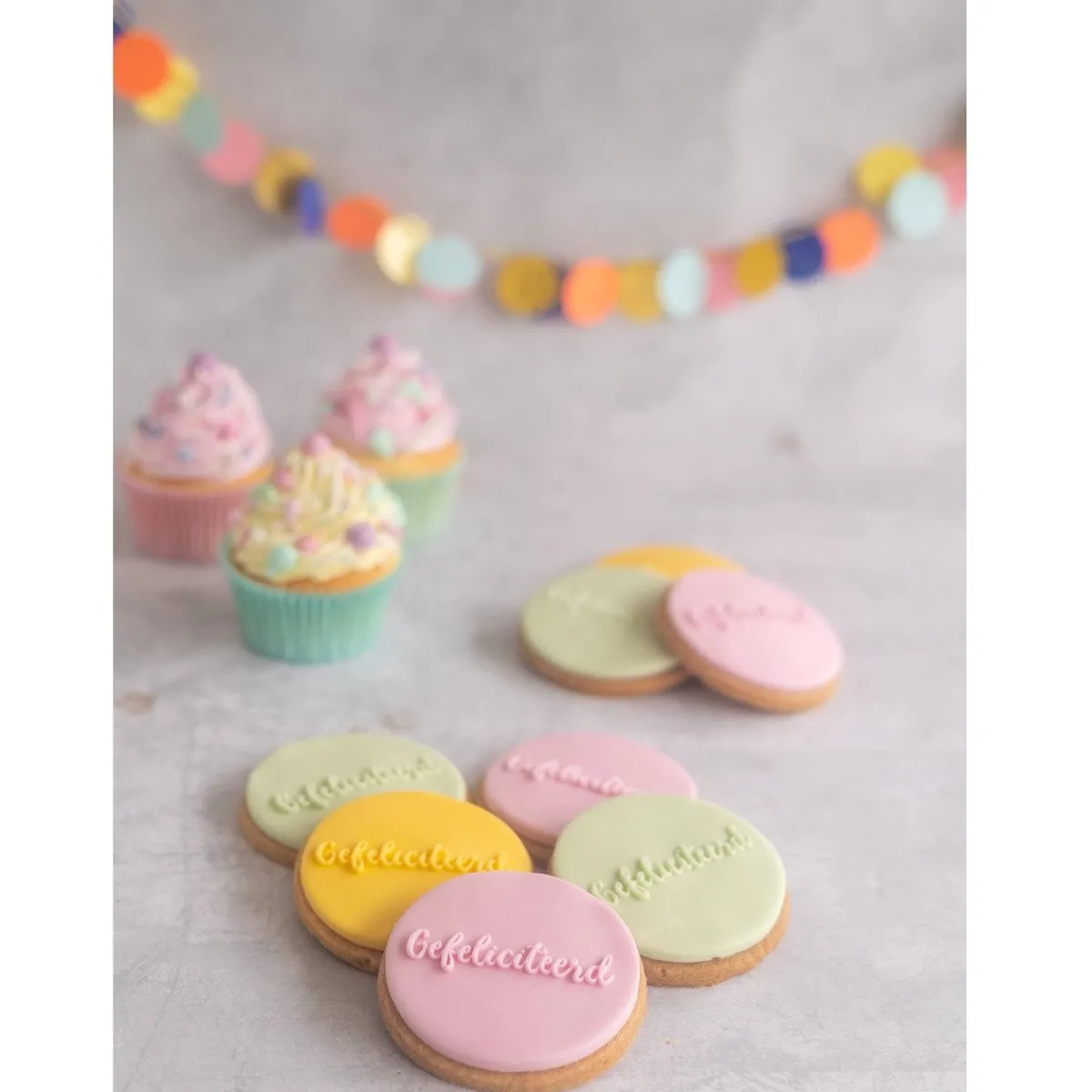 Sweet Stamp Outboss Gefeliciteerd