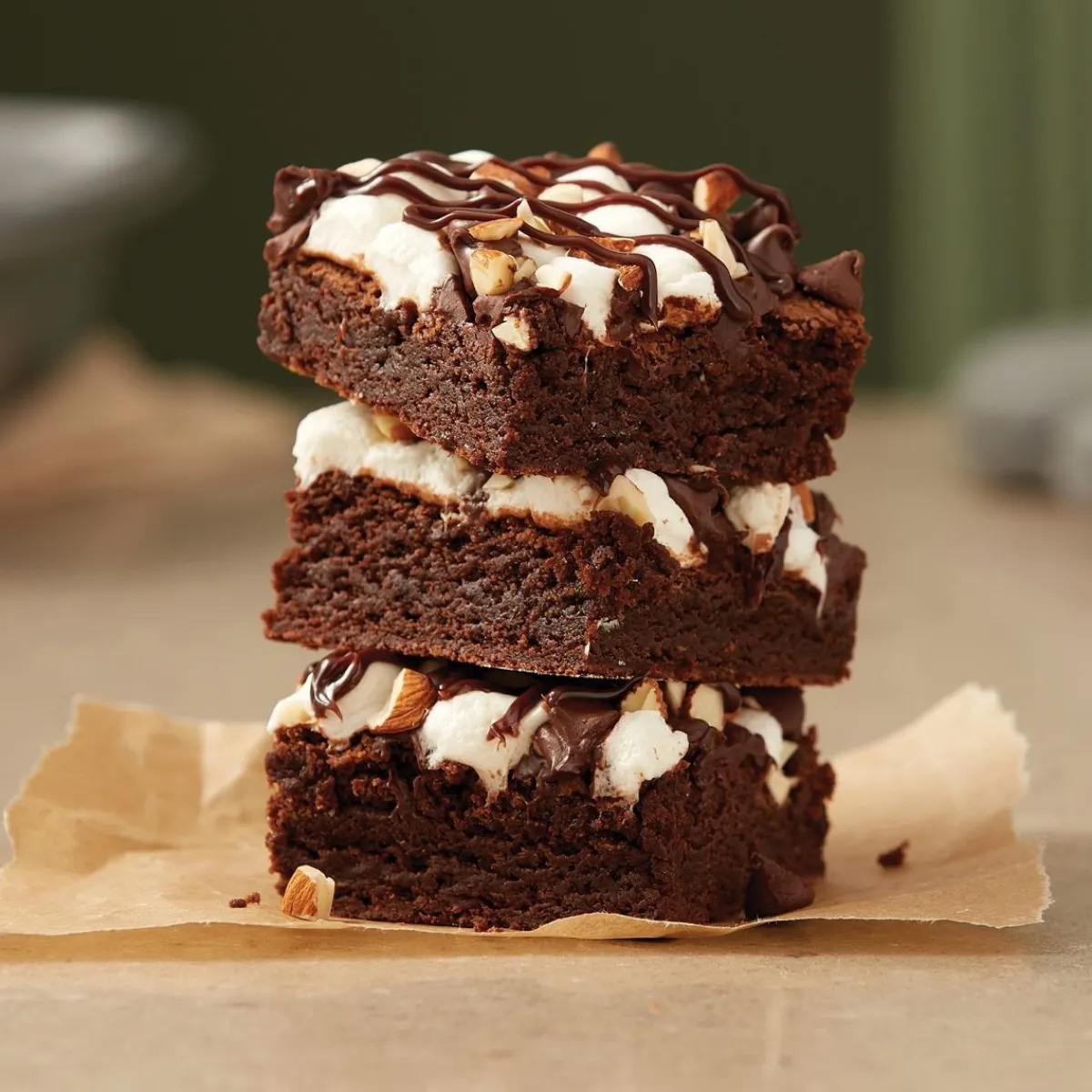 Clearance Wilton Brownie Bakvorm met Deksel 22,5x22,5cm